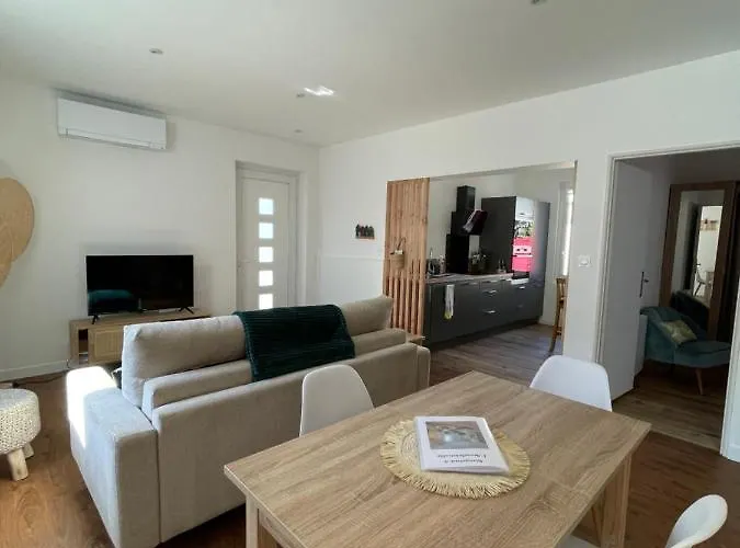 Un Cosy Proche Des Ports Ferienhaus